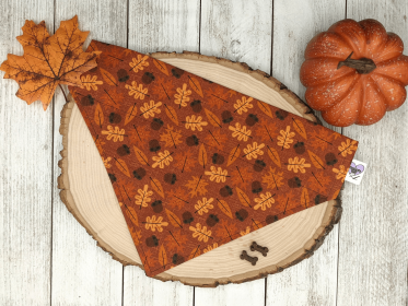 Over-The-Collar Dog Bandana (Print Design: Acorns and Leaves Autumn Print, size: large)