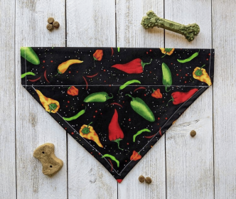 Over-The-Collar Dog Bandana (Print Design: Chili Burning Love, size: Kitty)