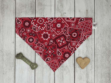Over-The-Collar Dog Bandana (Print Design: Classic Red, size: Xsmall)