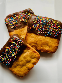 Banana Treats (Option: Bark Bar)